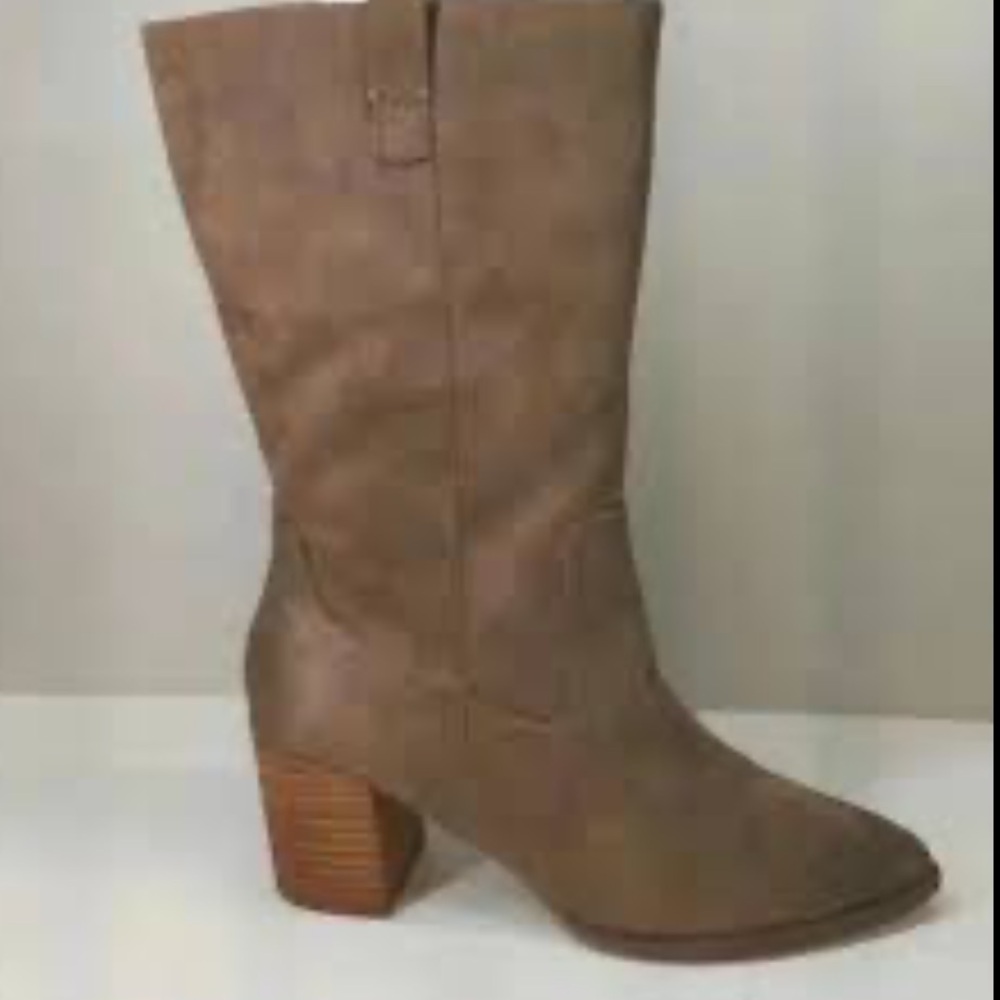 DV by Dolce Vita Tezza Bootie – mid calf Brown Suede new  6.5 S13 make offer